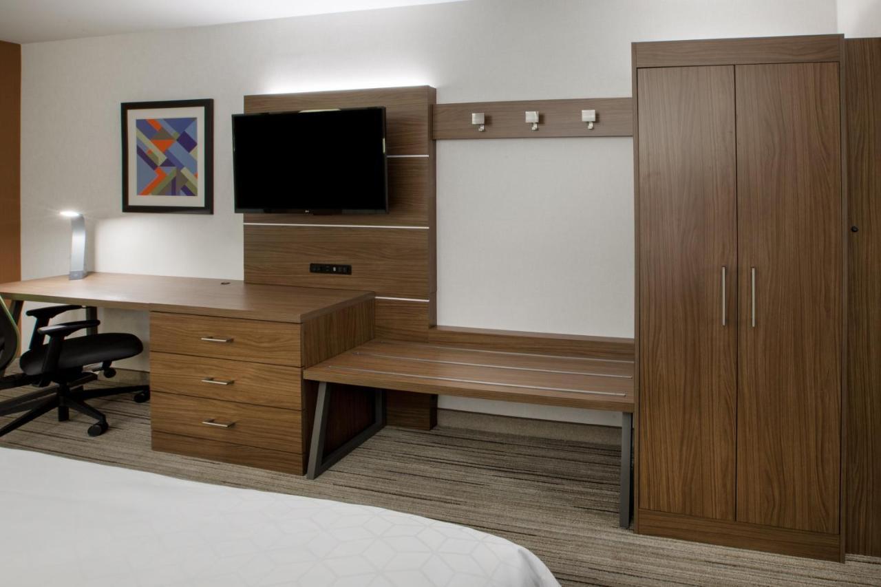 Tecumseh Holiday Inn Express & Suites Windsor East - Lakeshore By Ihg מראה חיצוני תמונה