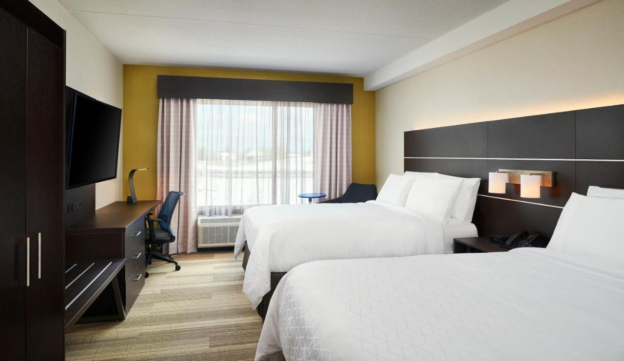 Tecumseh Holiday Inn Express & Suites Windsor East - Lakeshore By Ihg מראה חיצוני תמונה