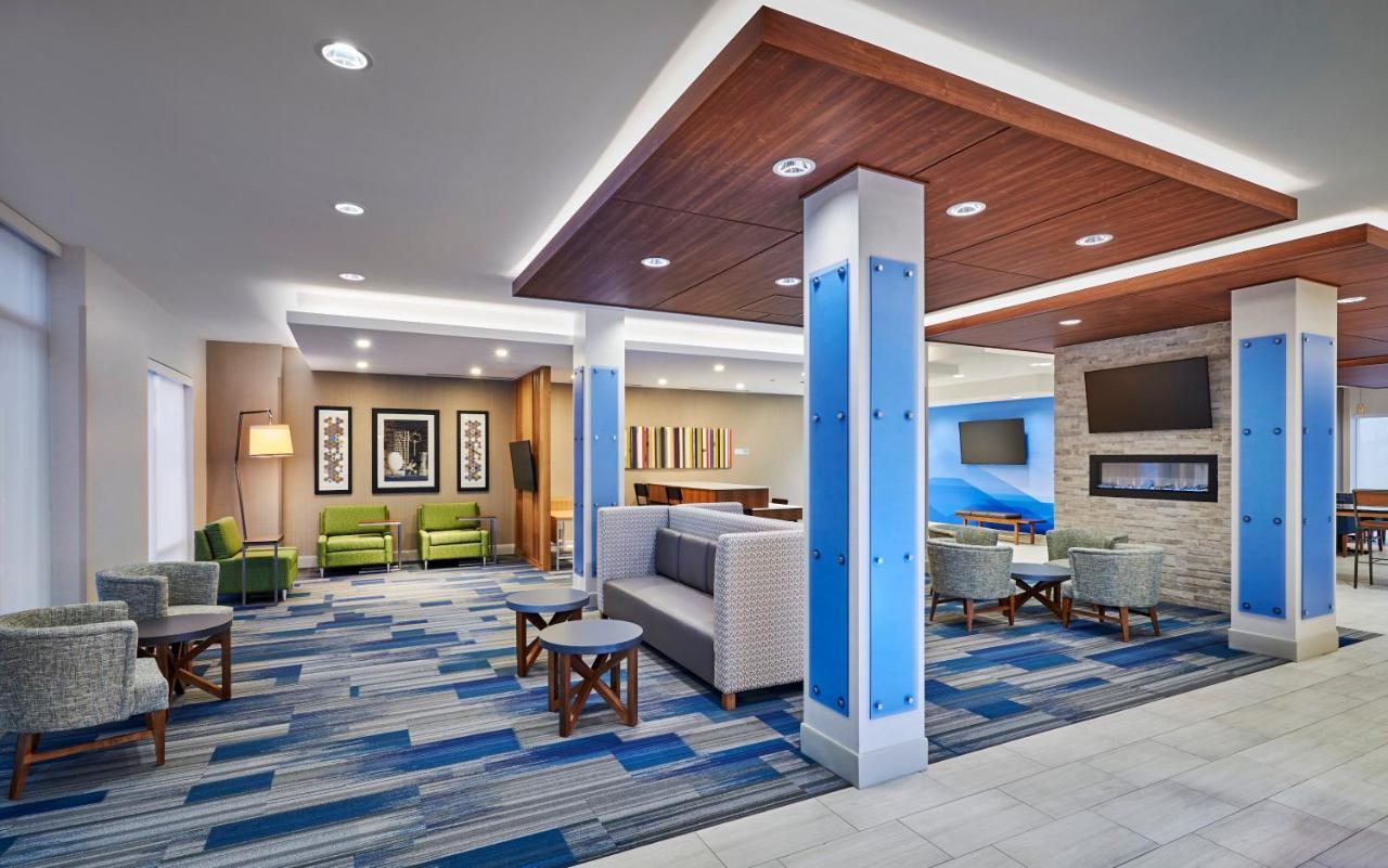 Tecumseh Holiday Inn Express & Suites Windsor East - Lakeshore By Ihg מראה חיצוני תמונה