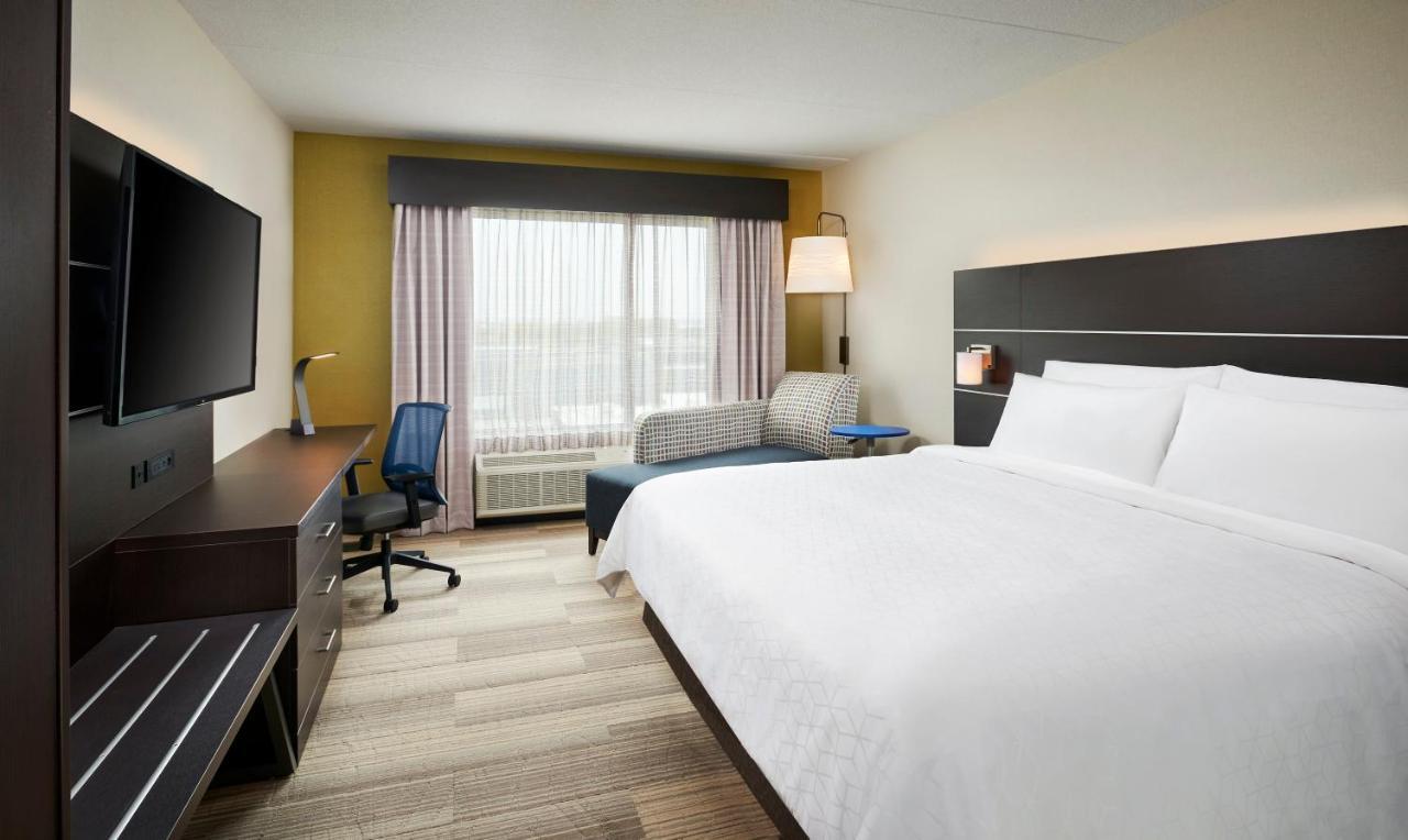 Tecumseh Holiday Inn Express & Suites Windsor East - Lakeshore By Ihg מראה חיצוני תמונה