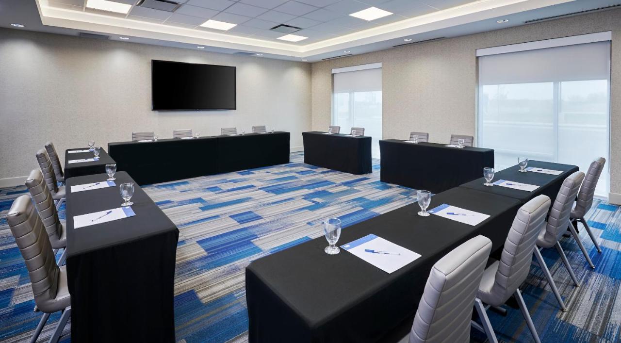 Tecumseh Holiday Inn Express & Suites Windsor East - Lakeshore By Ihg מראה חיצוני תמונה